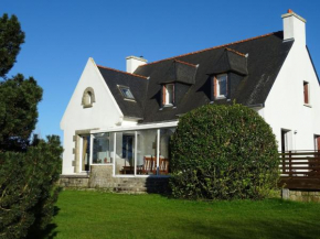 Classic Breton holiday home on the Pink Granite Coast